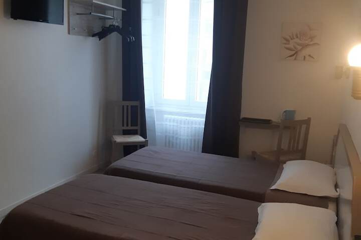 Room 20 of 31