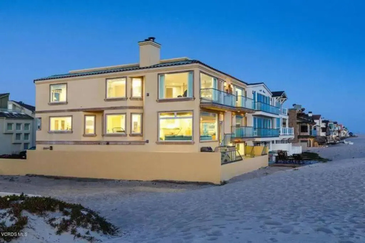 Image of Stunning Hollywood Beach Ocean Front Home-0xnard