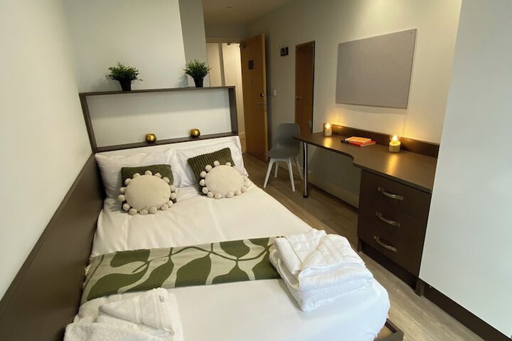 Room 11 of 51