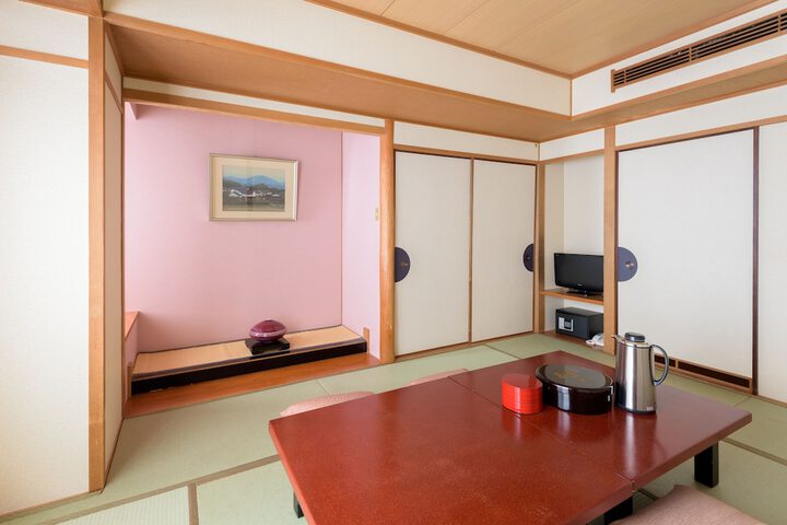 Room 14 of 46