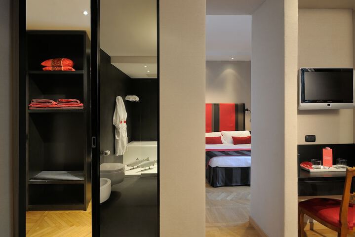 Room 41 of 82