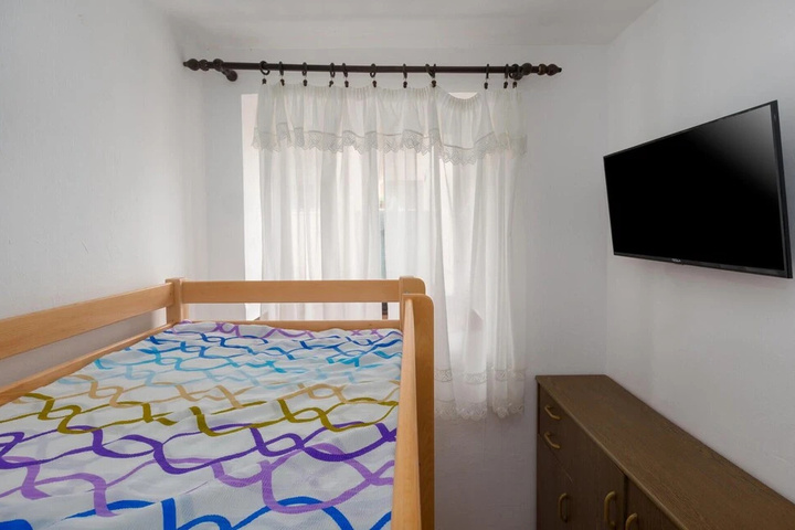 Room 2 of 22