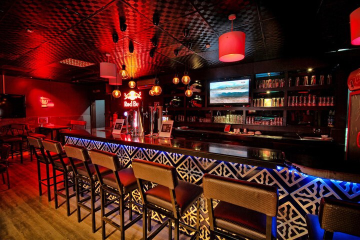 Lounge 69 of 87