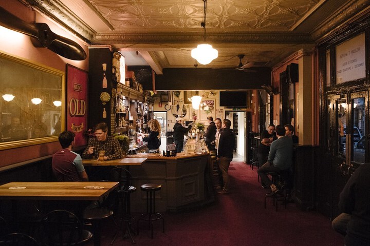 Dining 40 of 49
