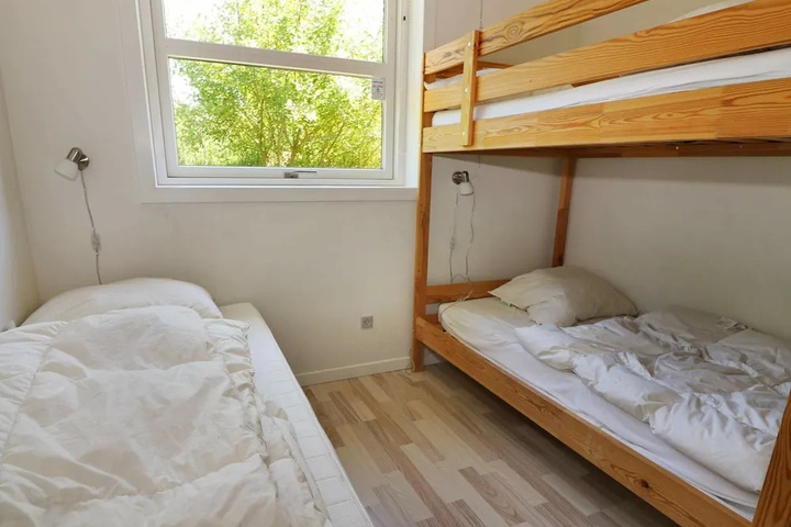 Room 5 of 24