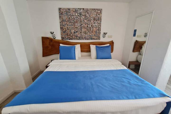 Room 30 of 137