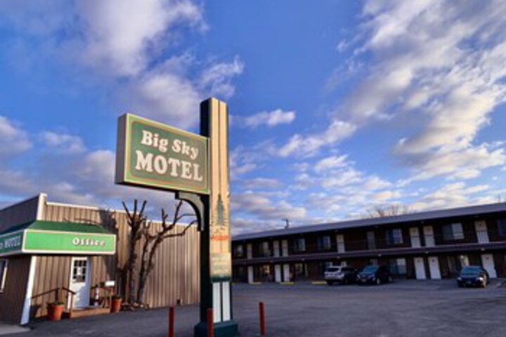 Big Sky Motel