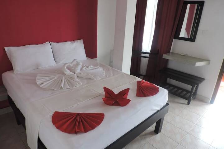 Room 6 of 19