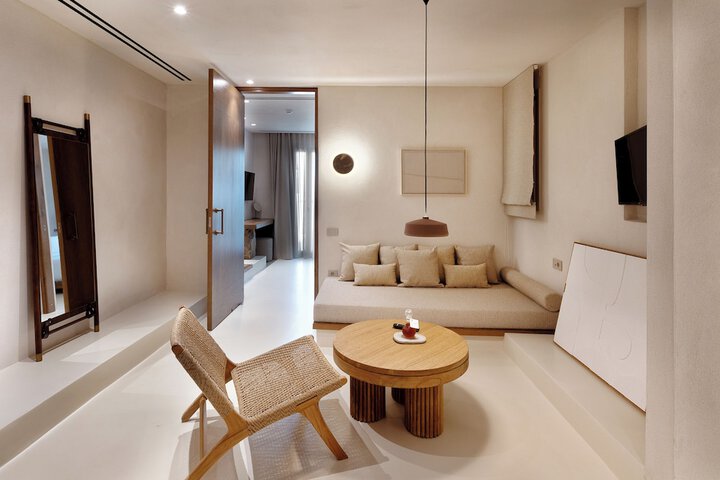 Room 22 of 45