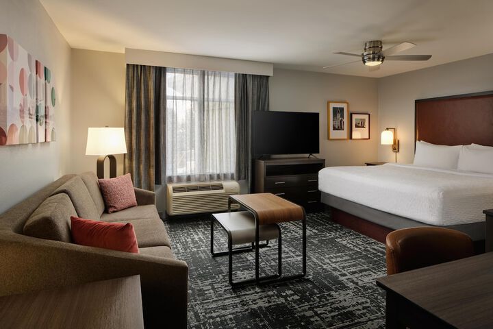 Room 22 of 33