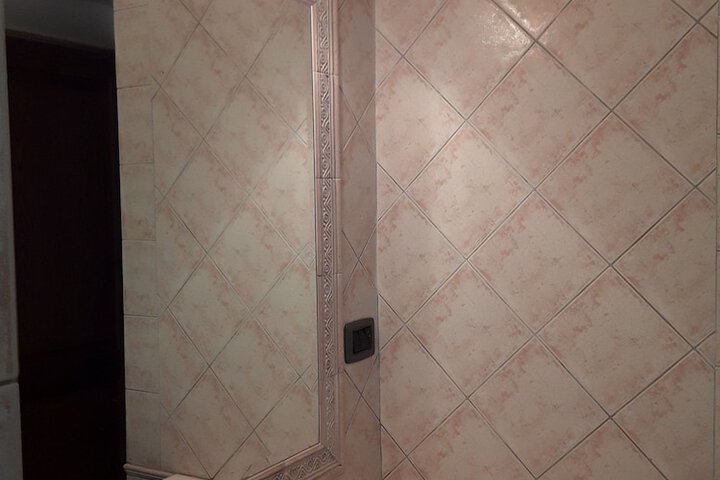 Room 53 of 66