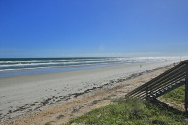 Beach 17 of 78