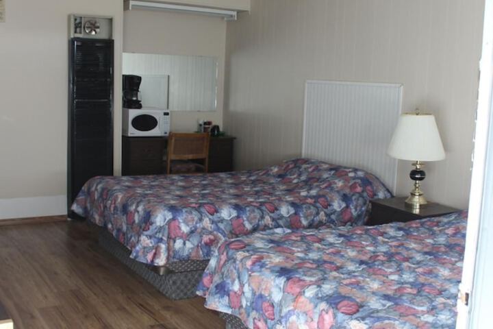 Room 6 of 39
