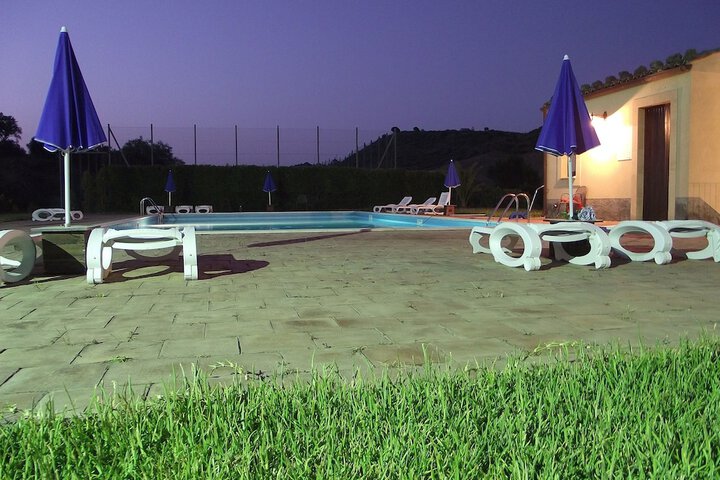 Pool Hotel