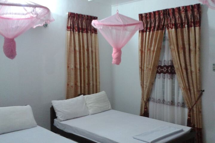 Room 7 of 75