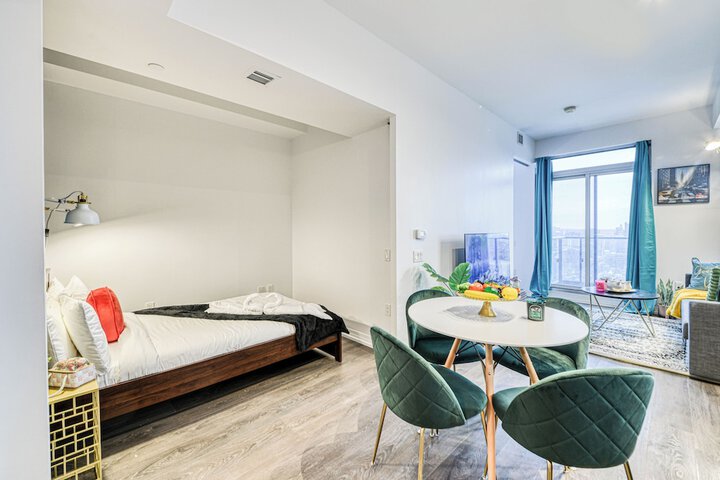 Room 205 of 652