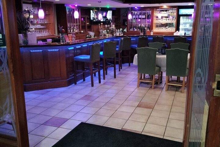 Lounge 181 of 190