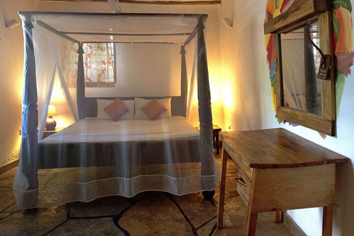 Room 4 of 38
