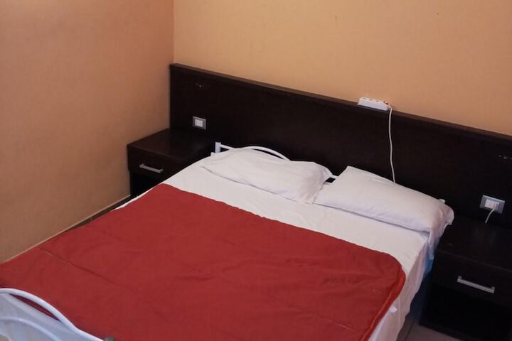 Room 26 of 53