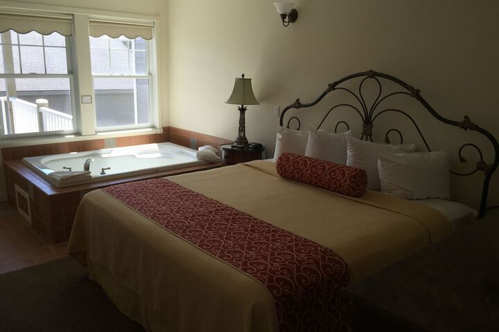 Room 5 of 20