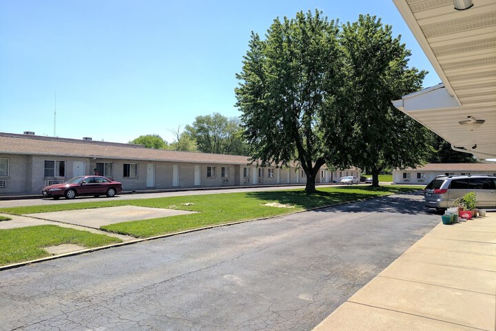 Property Grounds 28 of 32