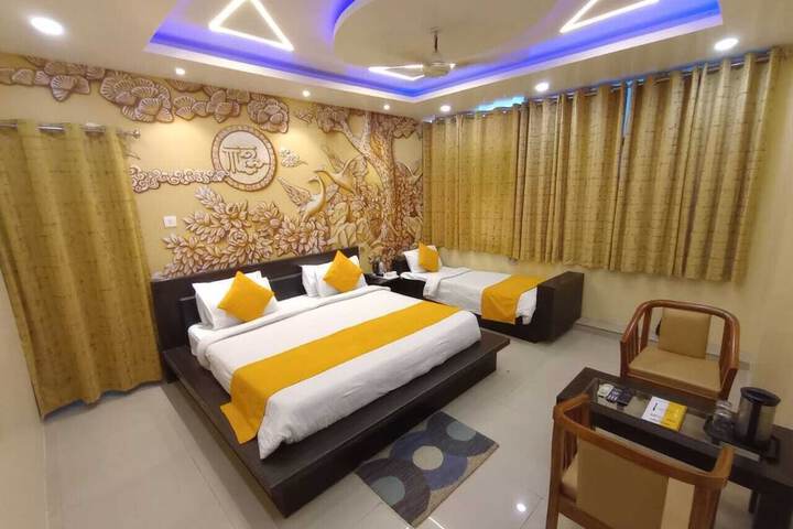 Room 35 of 61