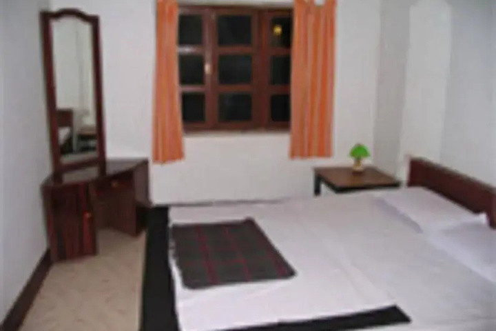 Room 3 of 13