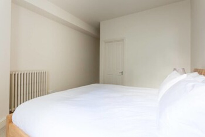 Room 16 of 56