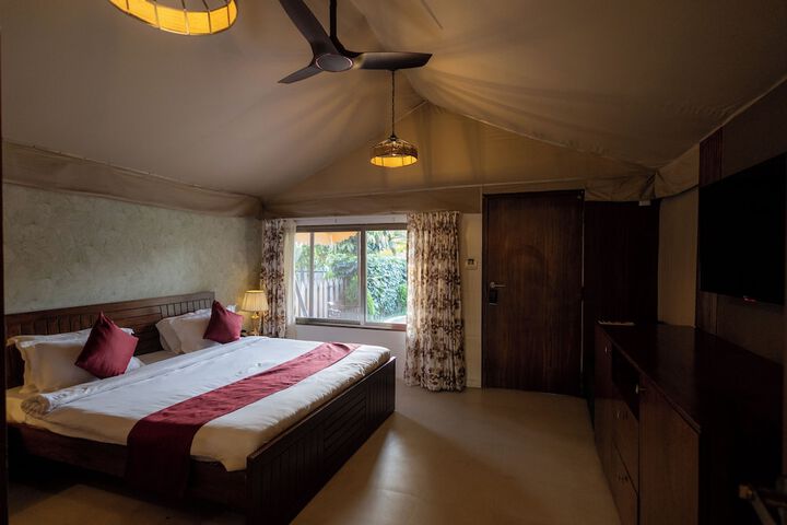 Room 35 of 106