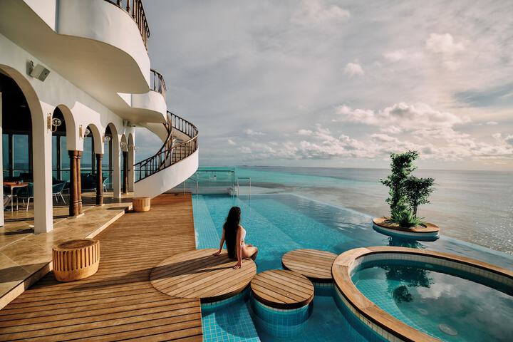 Pool 106 of 175