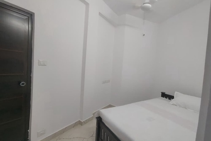 Room 20 of 33