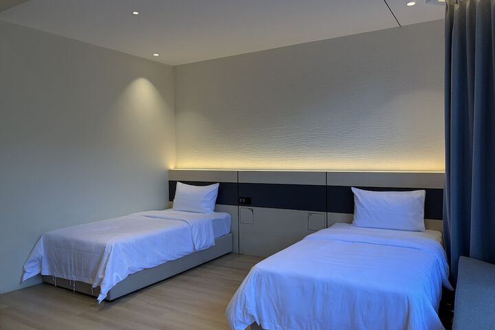 Room 17 of 71