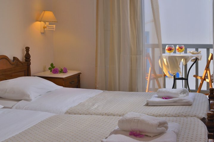 Room 3 of 25