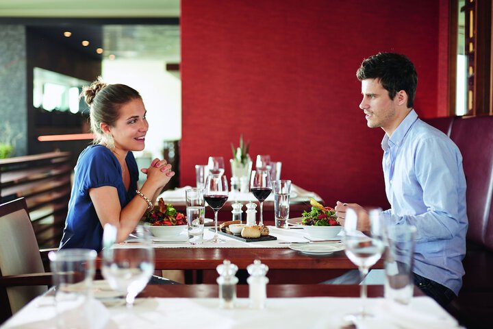 Dining 65 of 76