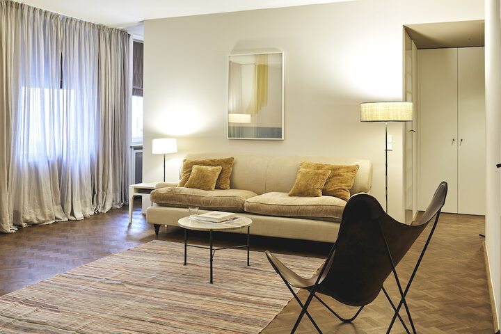 Room 50 of 96