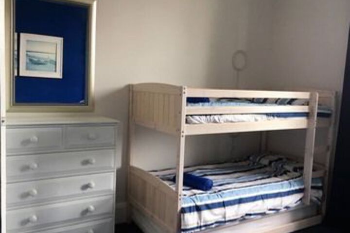 Room 14 of 28
