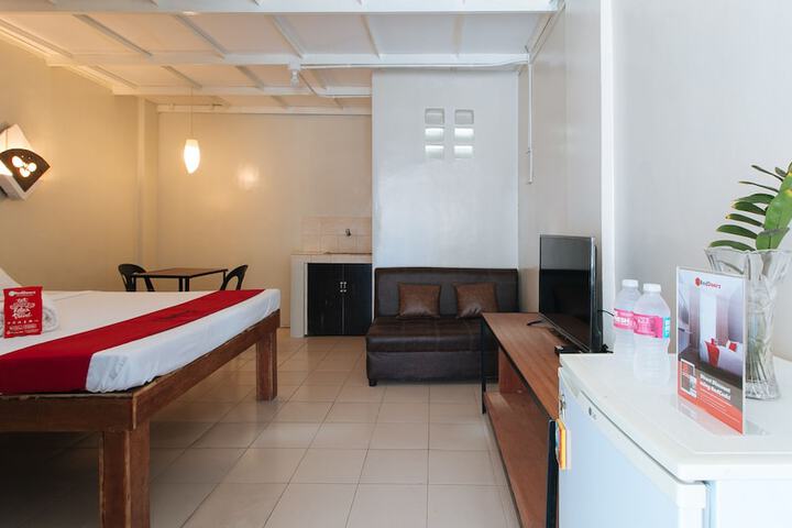 Room 10 of 16