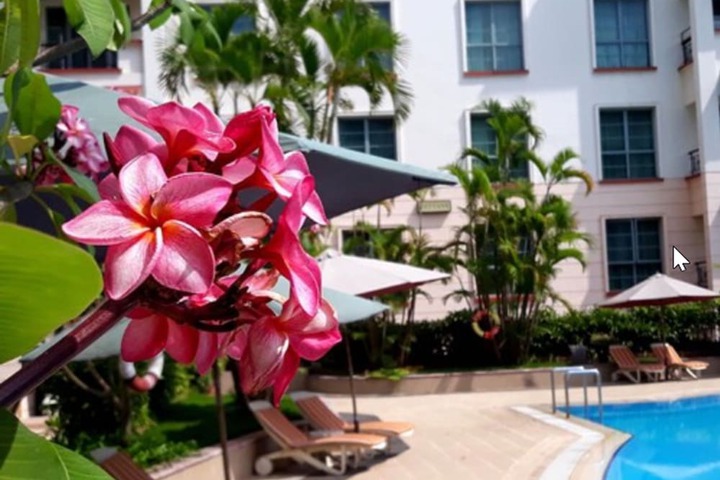Pool Hotel