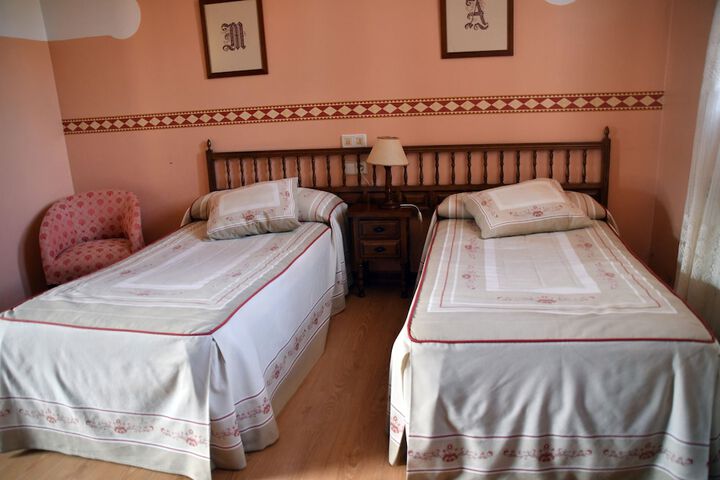 Room 15 of 52