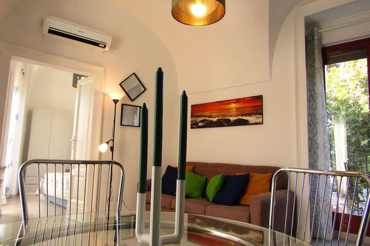 Room 52 of 68