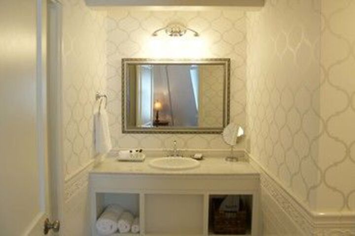 Room 10 of 47