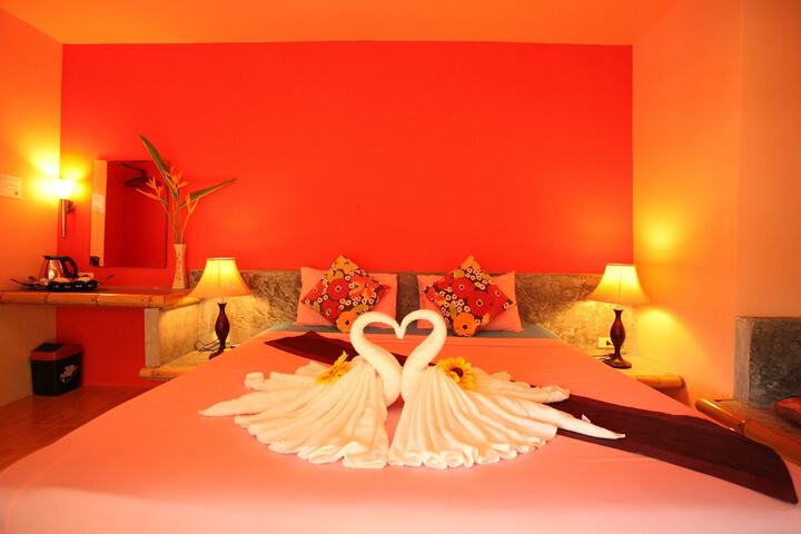 Room 85 of 169
