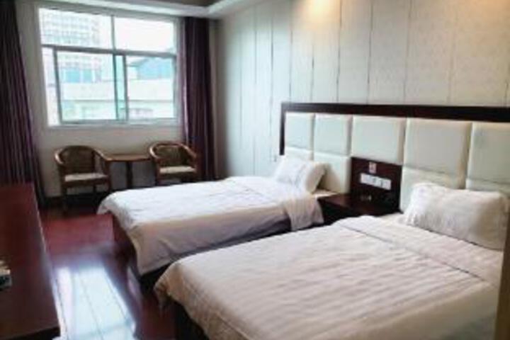 Room 5 of 7