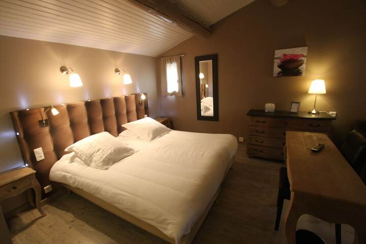 Room 9 of 56