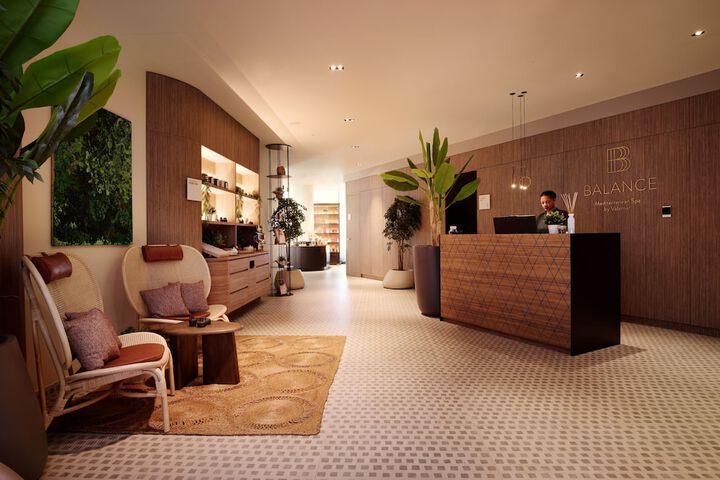 Hotel Interior 79 of 133
