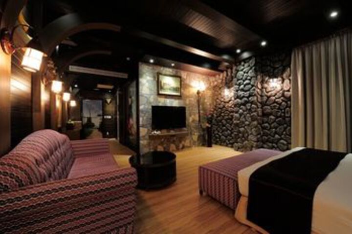 Room 46 of 118