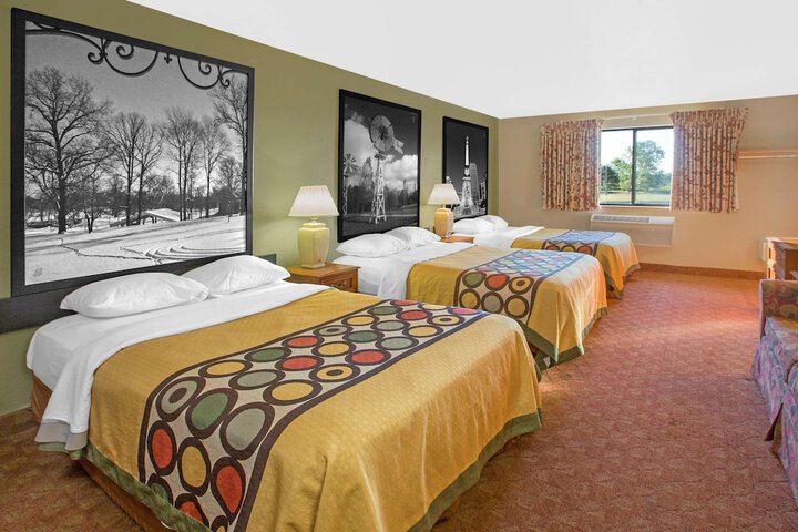 2 Double Beds (15 of 22)