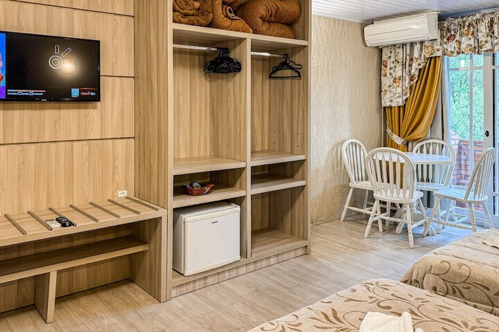 Room 13 of 47