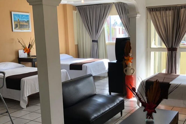 Room 5 of 17