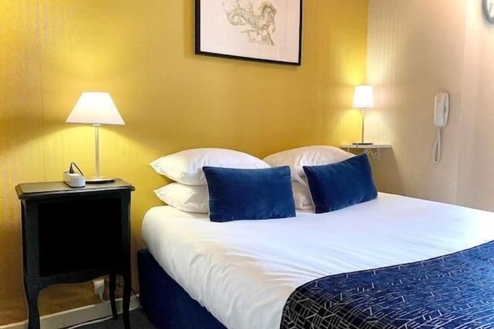 Room 20 of 43